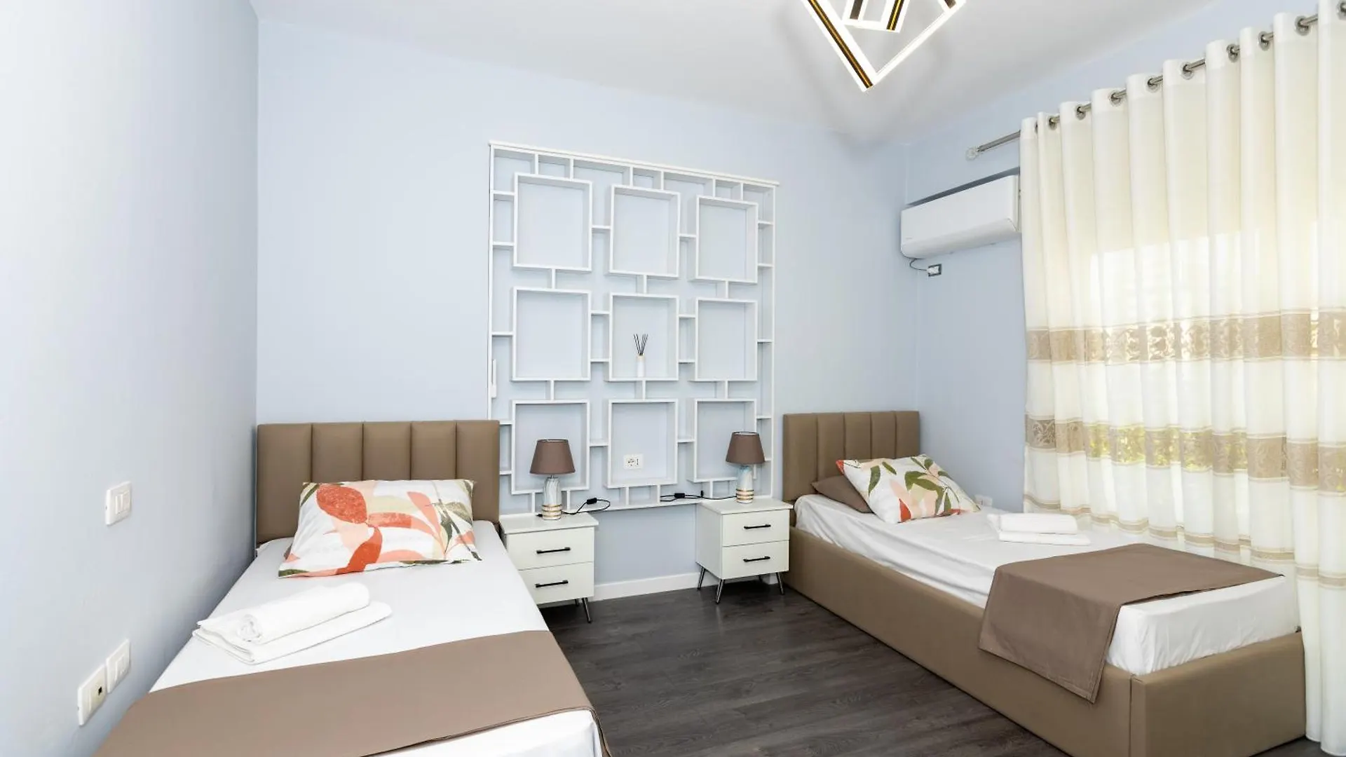 Evoque Stylish Stay Влёра 0*,